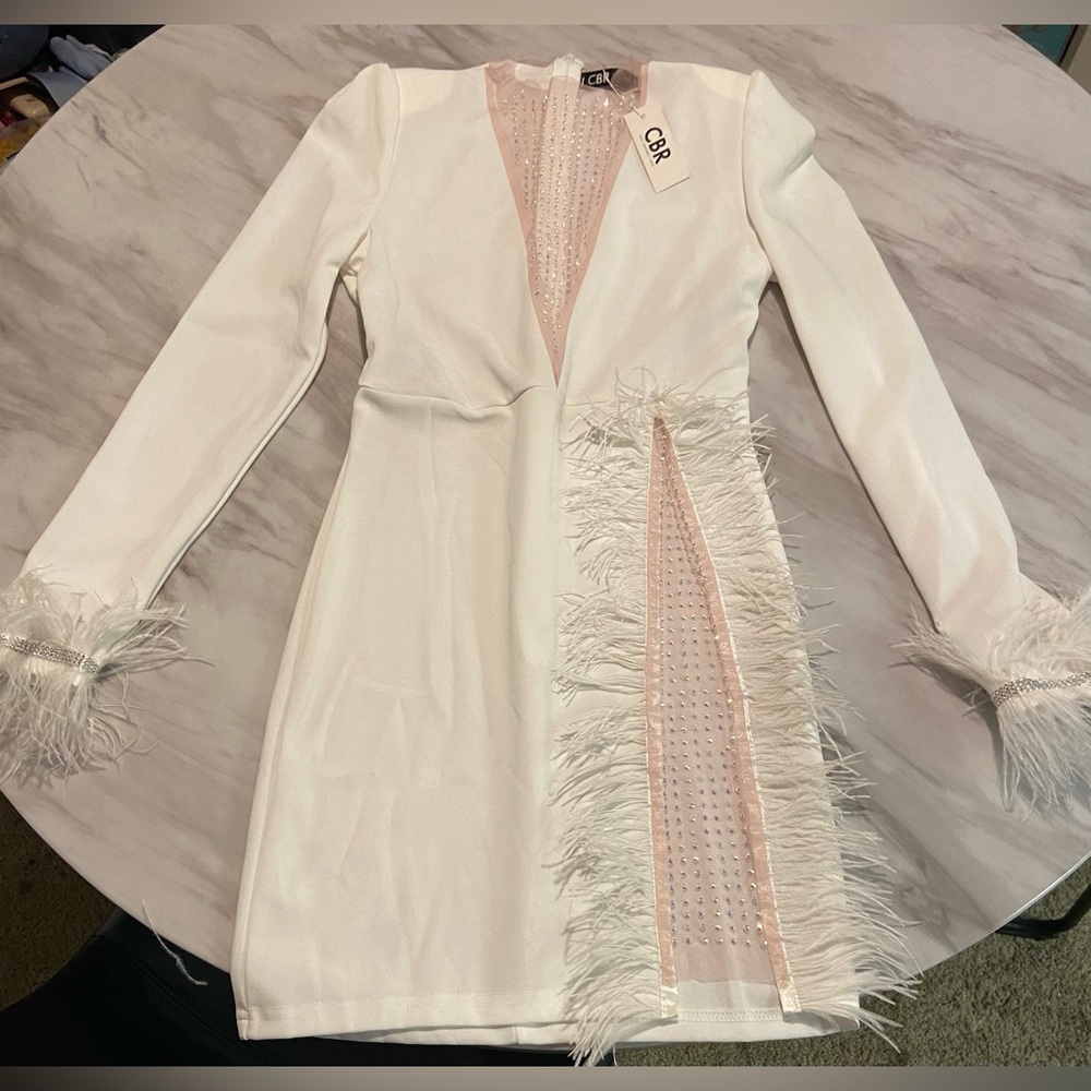 NWT WHITE CBR COCKTAIL DRESS